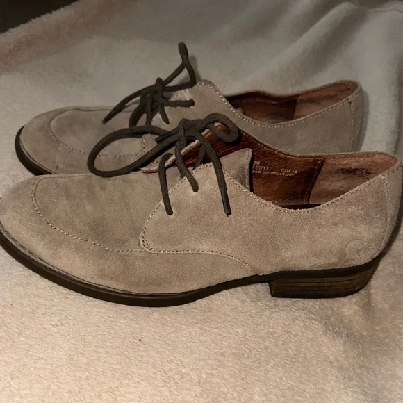 Women’s Born Suede Lace-Up Shoes size 8 - Picture 1 of 2